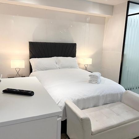 شقة Westferry Two لندن المظهر الخارجي الصورة